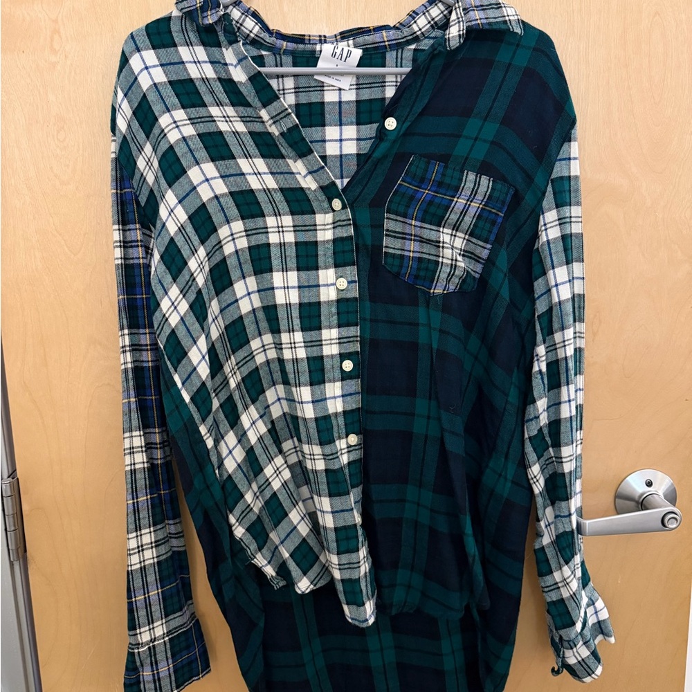 GAP Teal and Navy Plaid Button-Up Shirt
